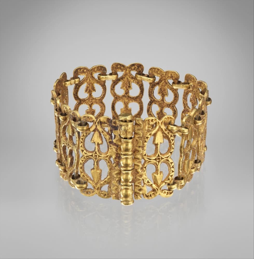 Gold cuff